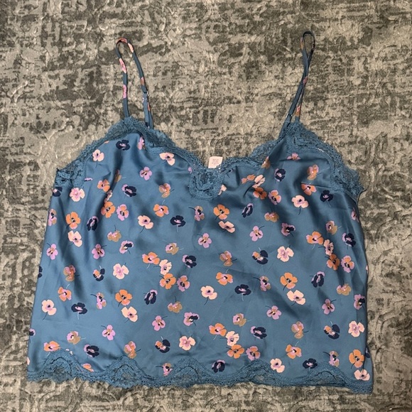 Victoria's Secret Other - 5/$25 🌟 Victoria's Secret Blue Floral Camisole